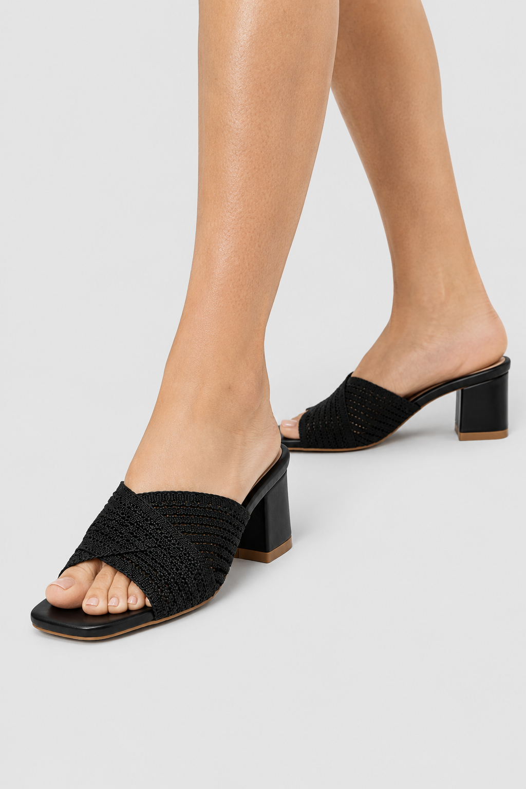Women's Woven Block-Heel Mules Artisanal Texture Chic Everyday Style