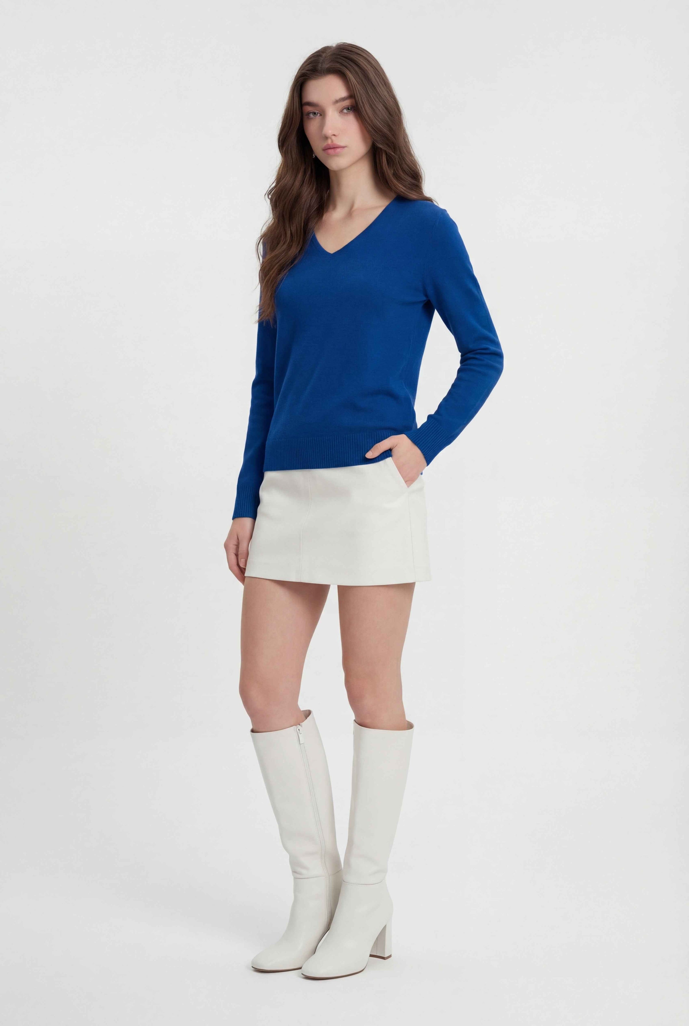Women's V-Neck Sweater Relaxed Fit Long Sleeve Casual Everyday Wear