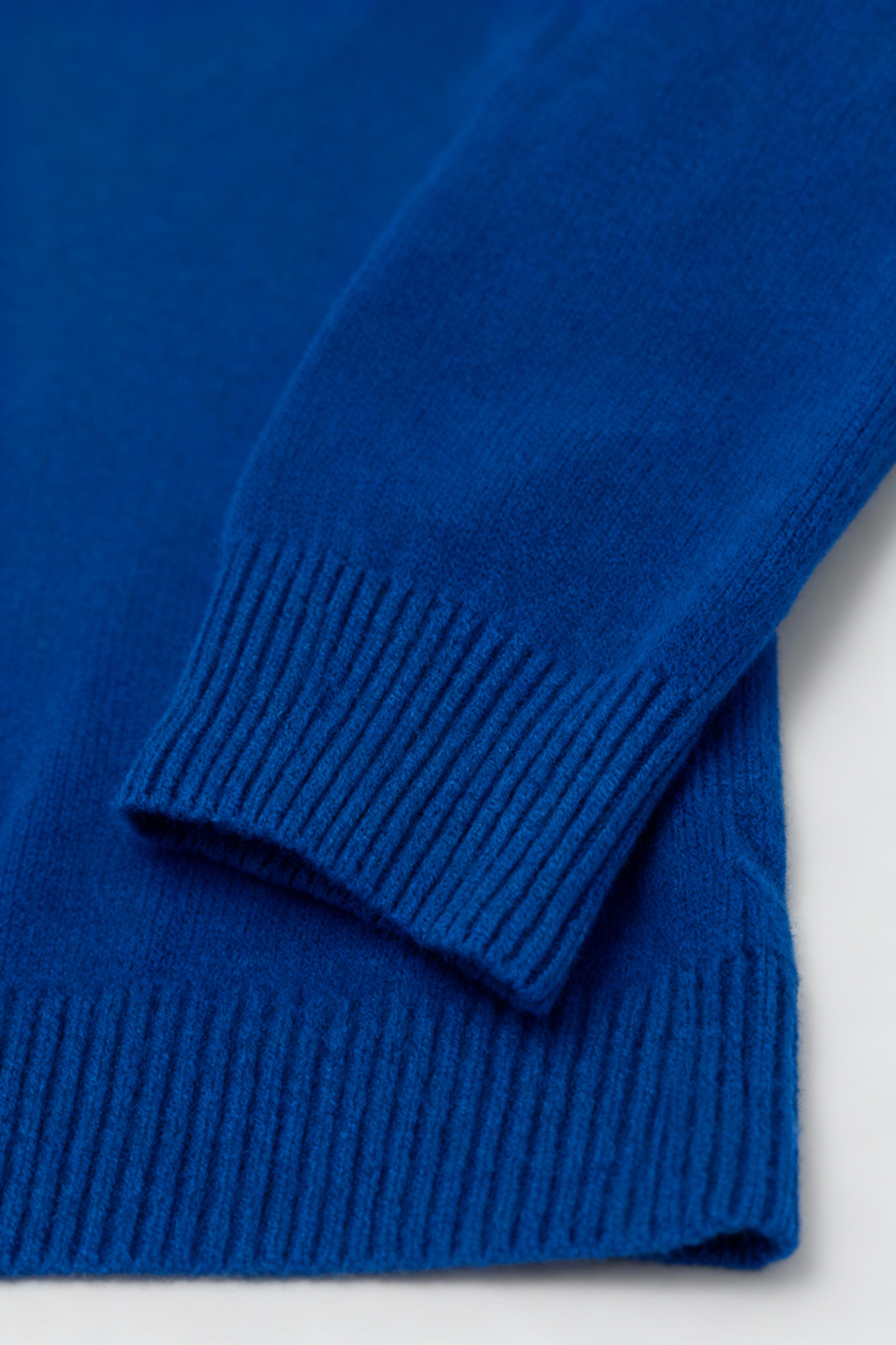 Women's V-Neck Sweater Relaxed Fit Long Sleeve Casual Everyday Wear