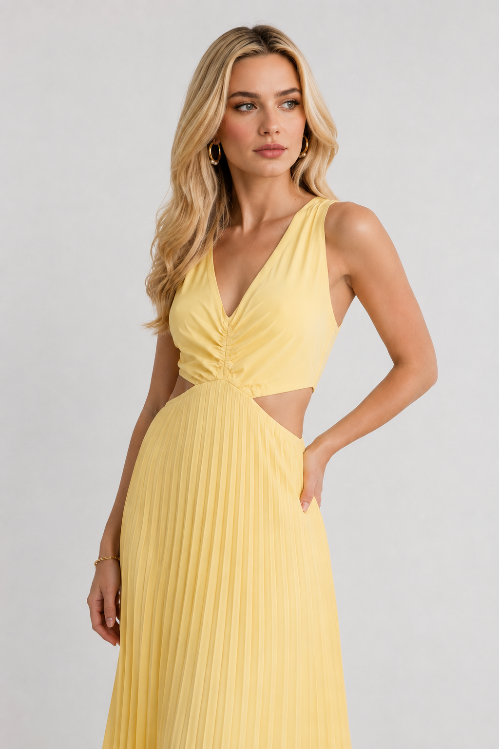 Women's Flowing Midi Dress Pleated Design Elegant Style for Warm Days