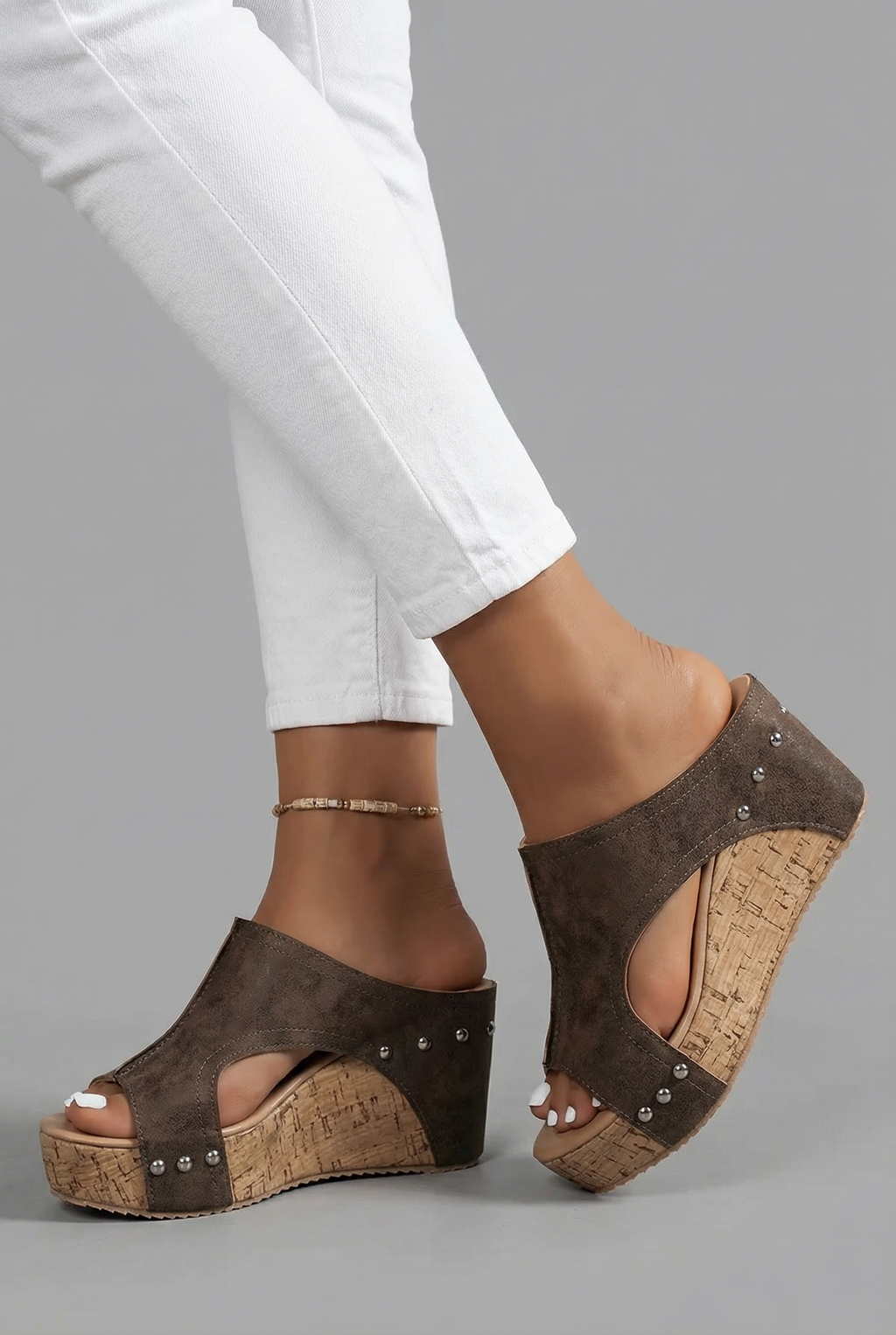Women's Retro-Inspired Platform Wedge Slip-On Open-Toe Sandals