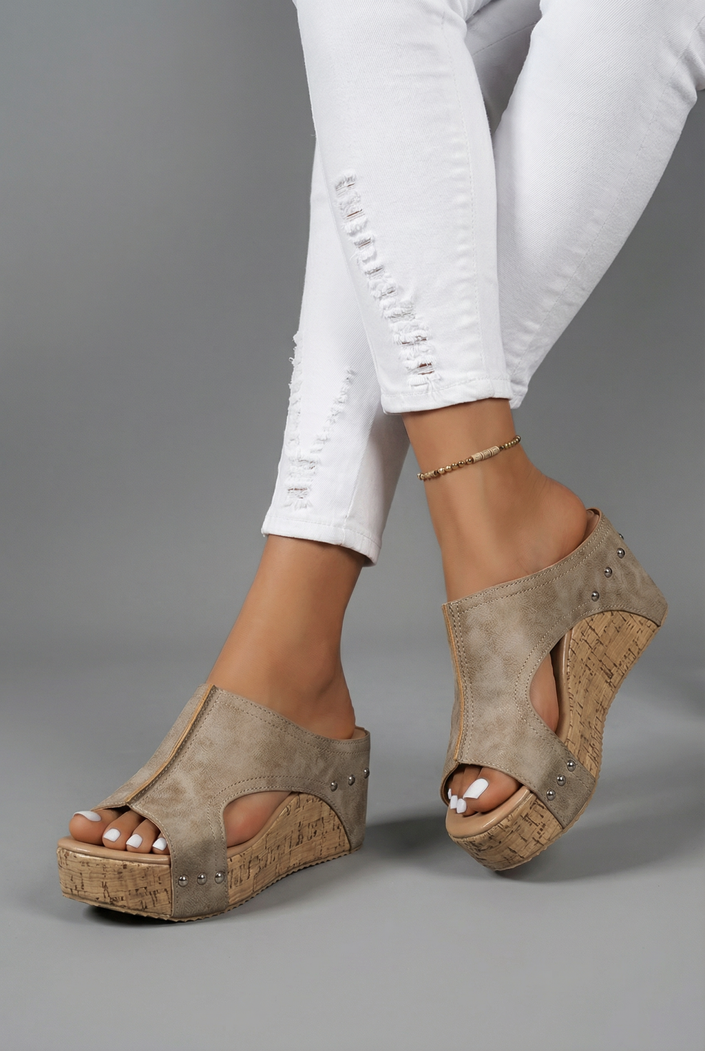 Women's Retro-Inspired Platform Wedge Slip-On Open-Toe Sandals
